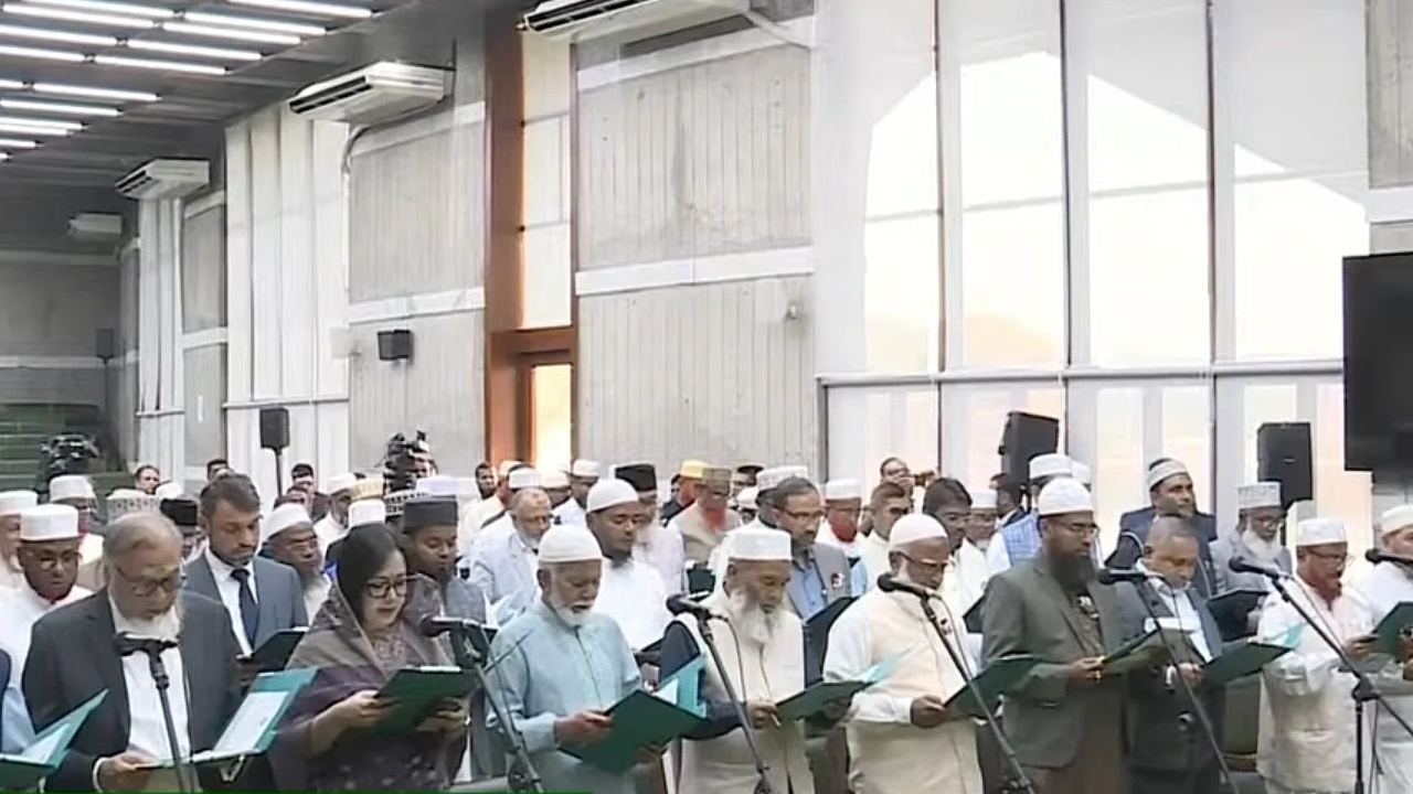 দুটি শপথই নিলেন জামায়াতের সদস্যরা