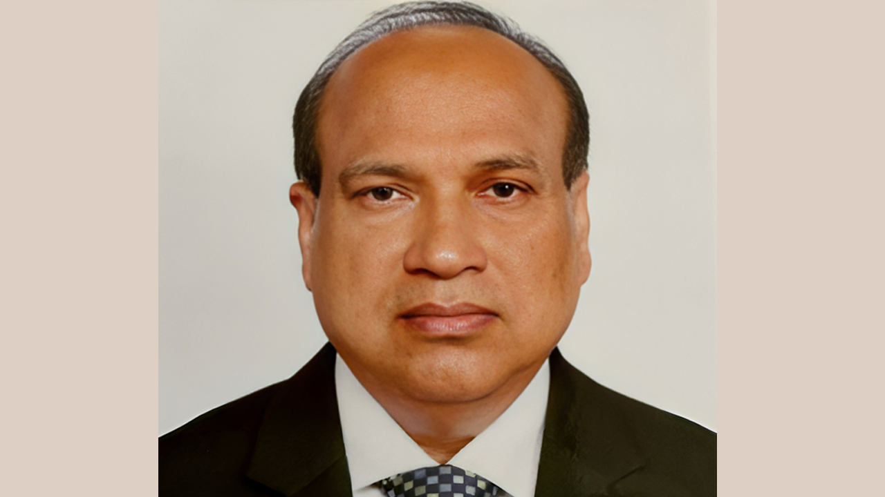 স্ত্রী-পুত্রসহ সাবেক সচিব খায়রুল ইসলামের বিরুদ্ধে অর্থপাচারের মামলা