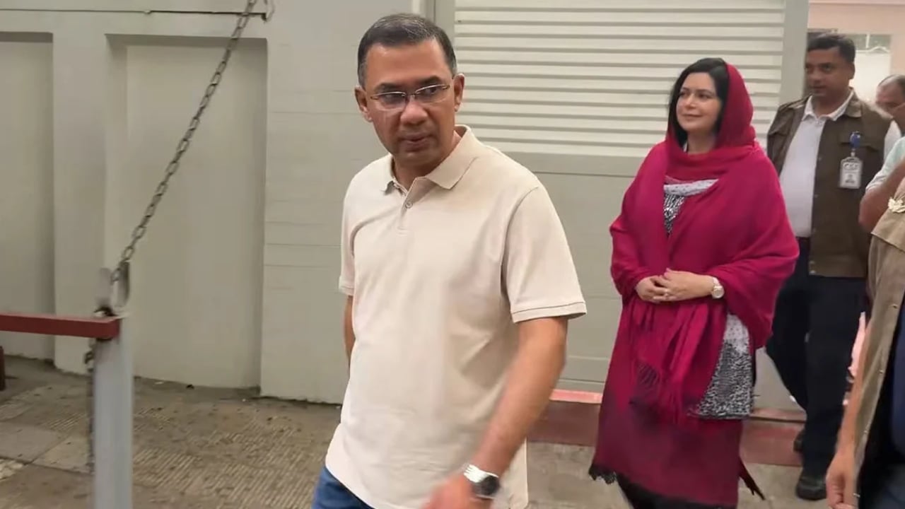 বগুড়ায় পৌঁছেছেন প্রধানমন্ত্রী