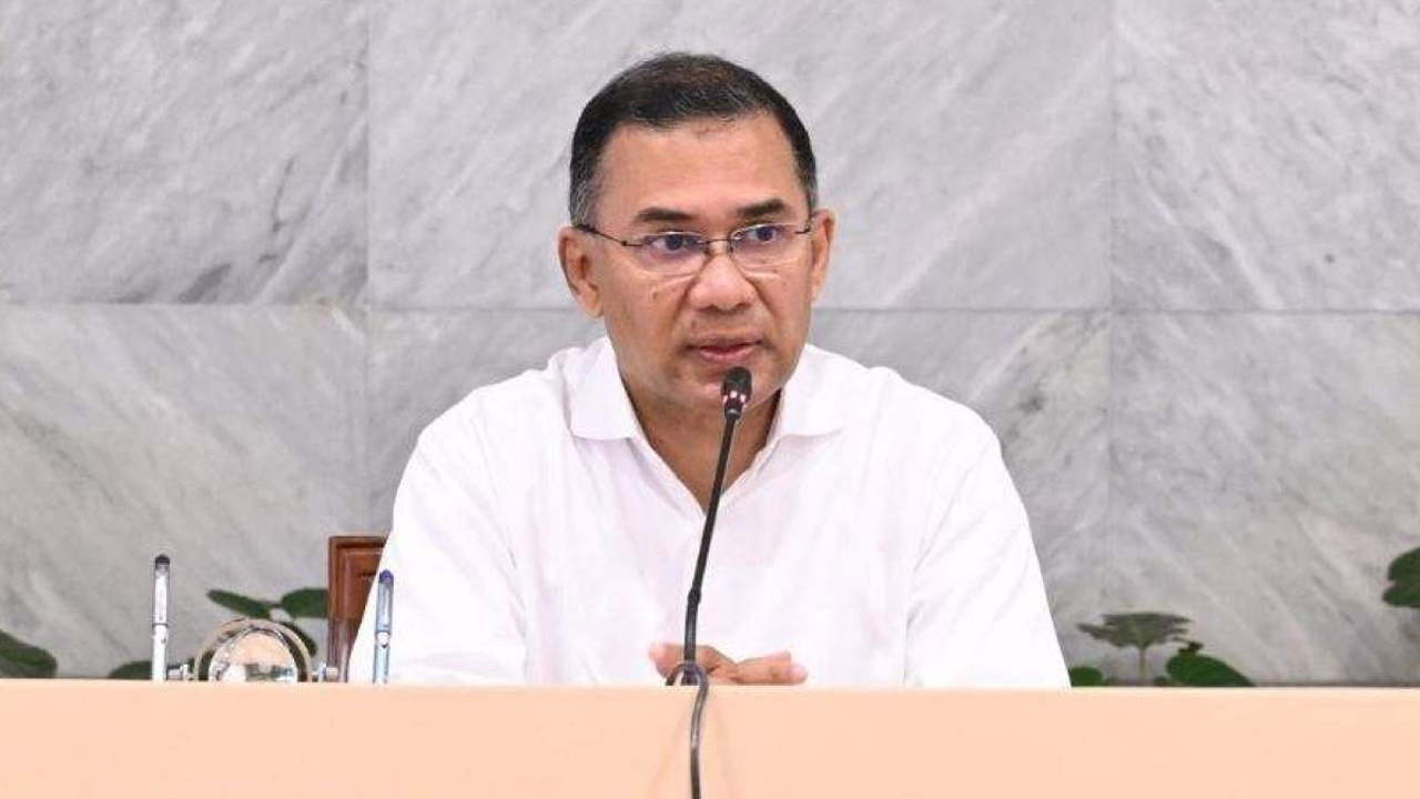 রাজধানীর যানজট নিরসনে বিশেষজ্ঞদের মতামত শুনলেন প্রধানমন্ত্রী