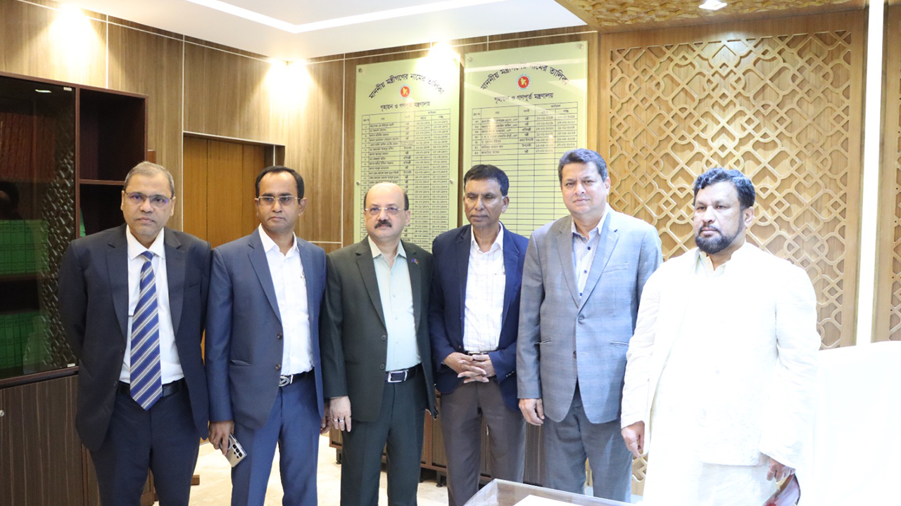 সাধারণ মানুষের আবাসন সুবিধা নিশ্চিতের আহ্বান গণপূর্তমন্ত্রীর