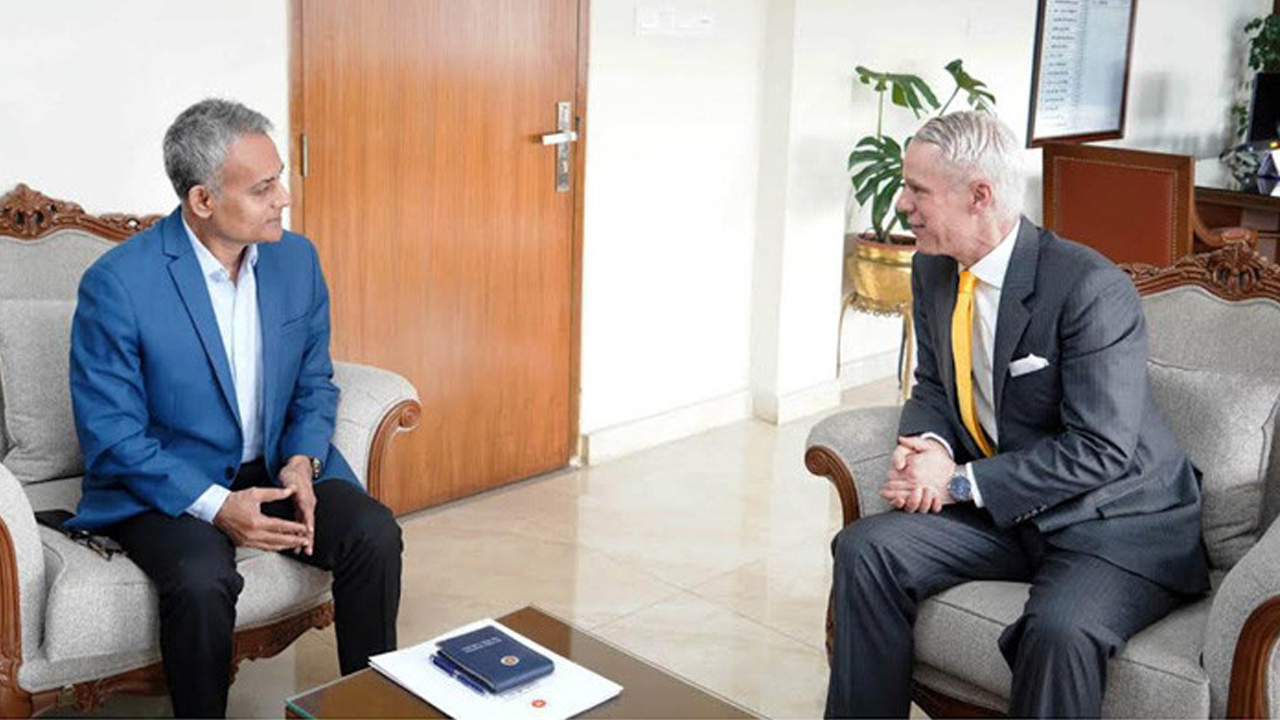 বাংলাদেশ-সুইজারল্যান্ড সম্পর্ক জোরদারের আশা সেতুমন্ত্রীর