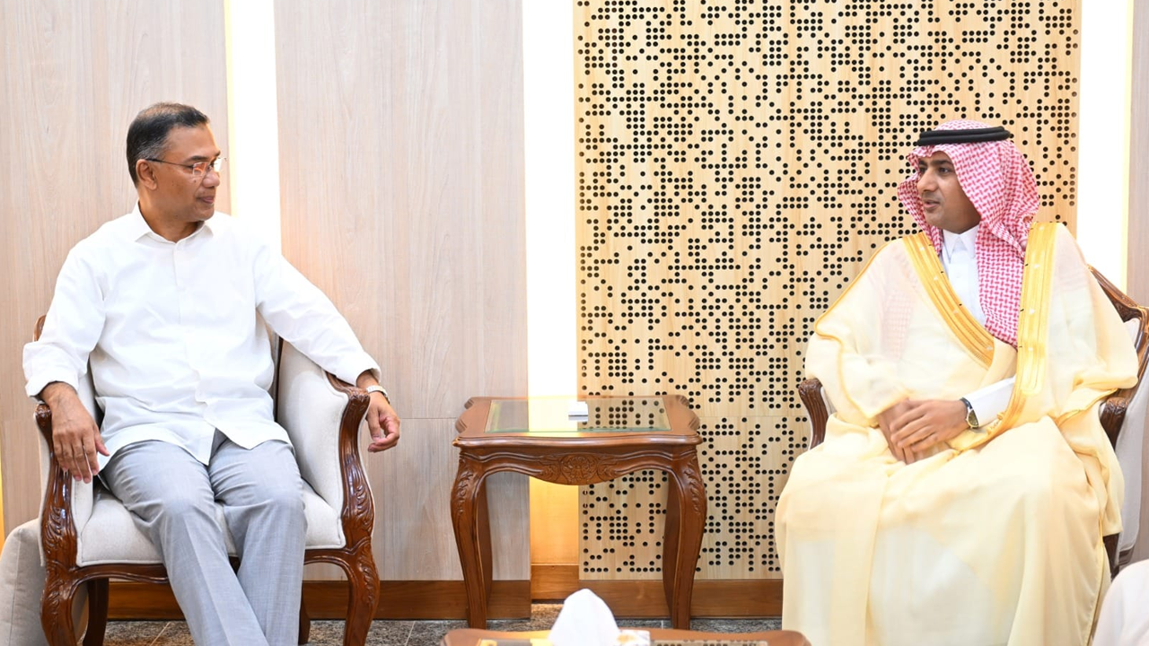 প্রধানমন্ত্রীর সঙ্গে সৌদি রাষ্ট্রদূতের সাক্ষাৎ