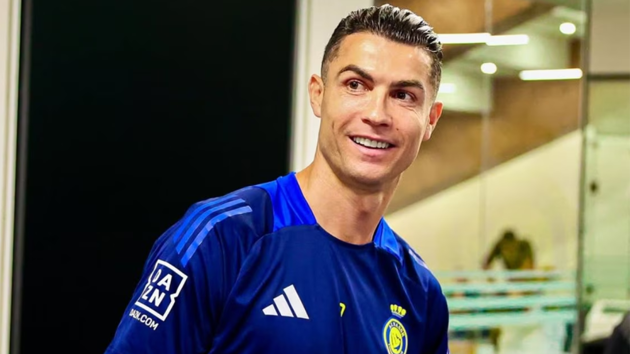 স্প্যানিশ ফুটবল ক্লাবের মালিকানায় রোনালদো