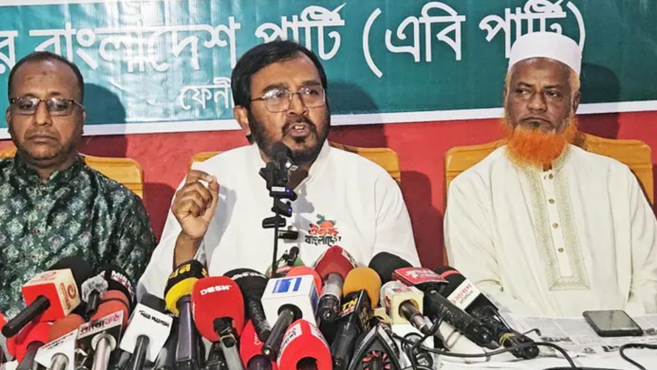 সরকারের গৃহীত পদক্ষেপ অভ্যুত্থানের বিপক্ষে যাচ্ছে: মঞ্জু