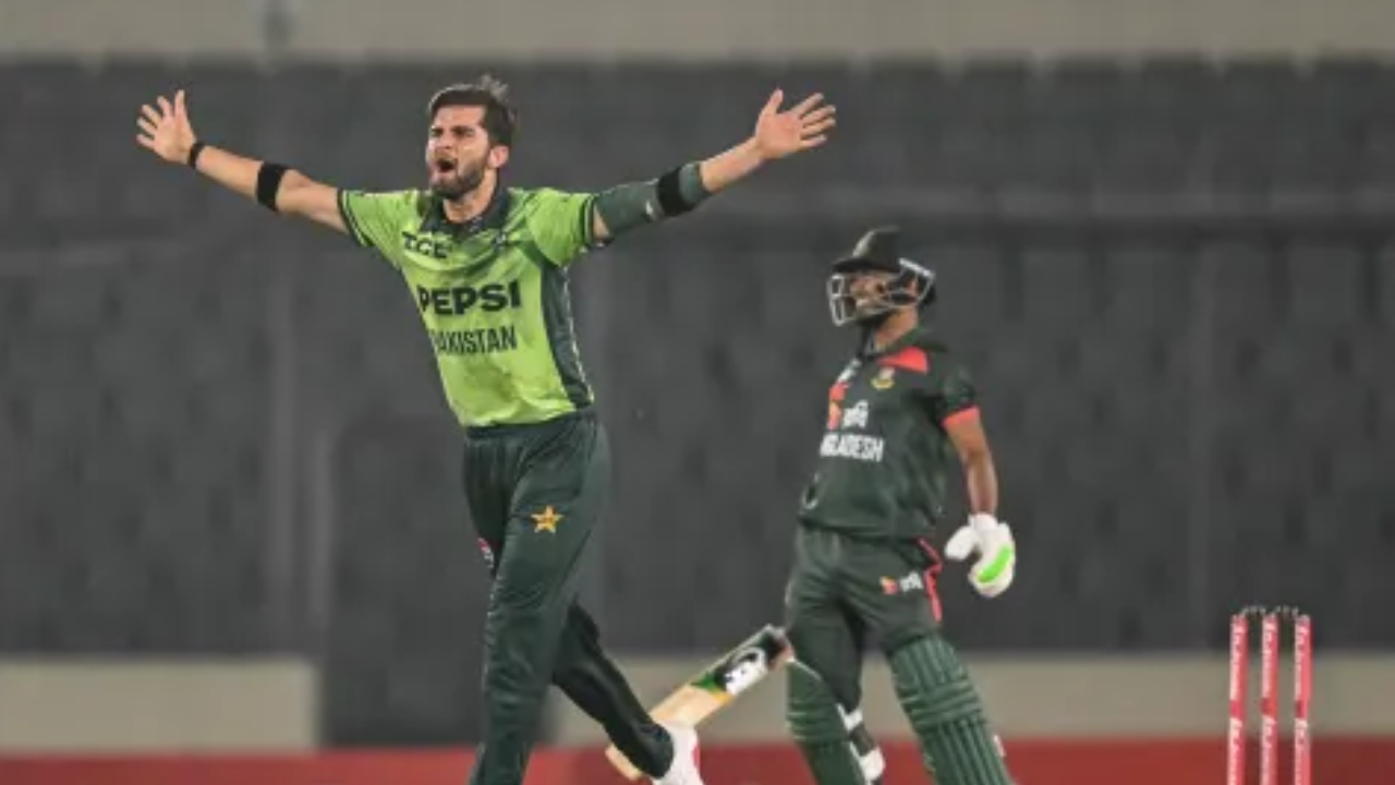 ৭ উইকেট হারিয়ে হারের মুখে বাংলাদেশ