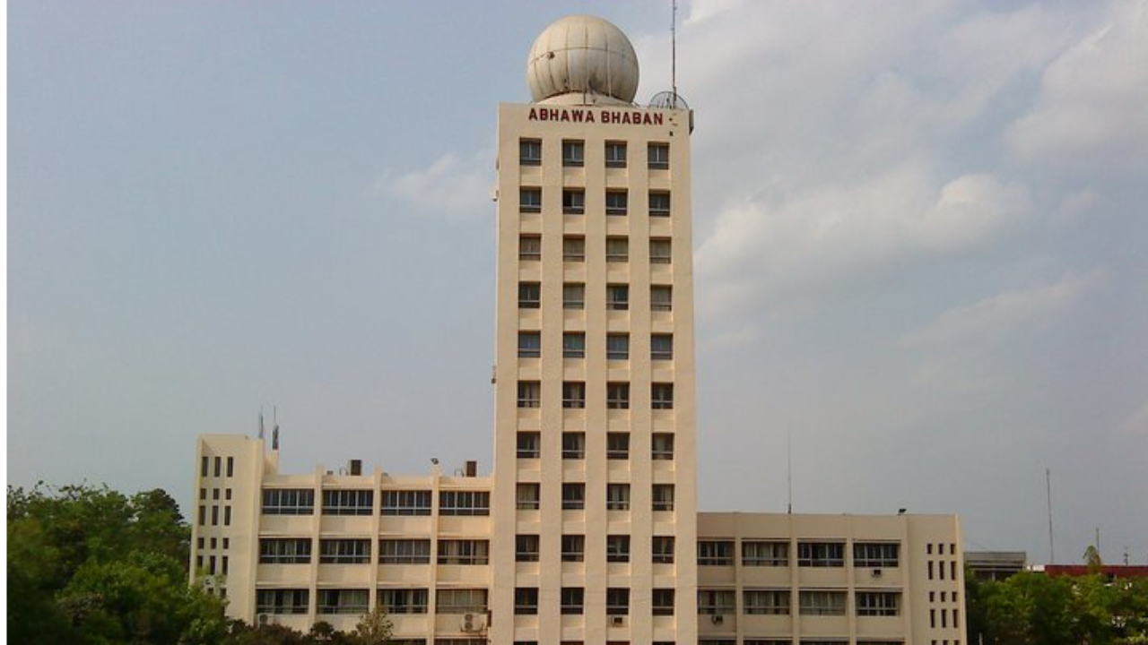 ঈদের দিন সারাদেশে ঝড়-বৃষ্টির শঙ্কা, নৌবন্দরে হুঁশিয়ারি সংকেত