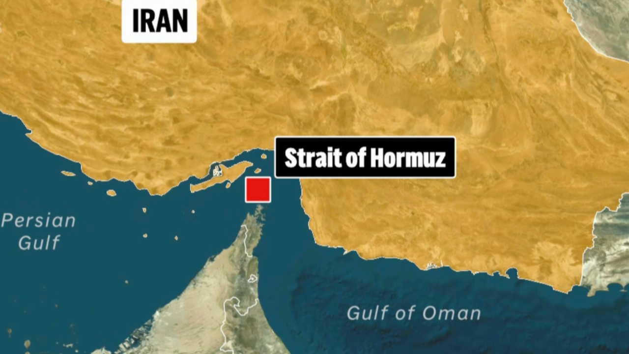 শর্ত মেনে পারাপার হতে হবে হরমুজ প্রণালি