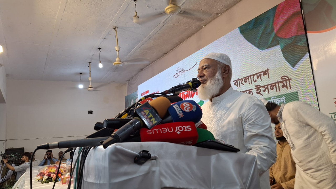 সরকারকে সঠিক পথে হাঁটতে হবে: জামায়াত আমির