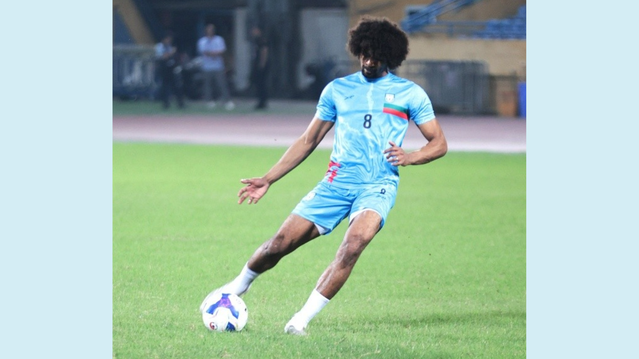 সিঙ্গাপুর পৌঁছেছেন হামজারা