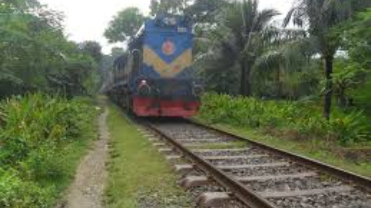 টাঙ্গাইলে ট্রেনে কাটা পড়ে শিশুসহ নিহত ৫