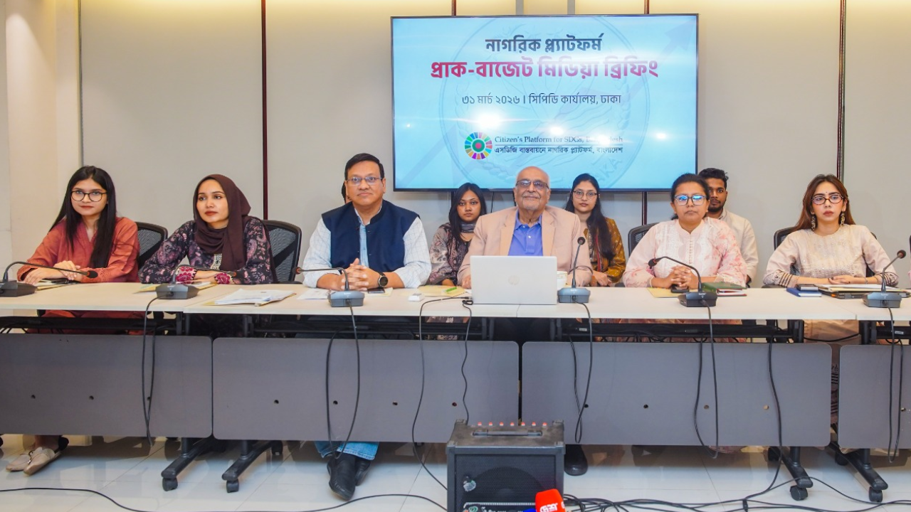 জ্বালানি সংকট সামষ্টিক অর্থনীতিতে চাপ বাড়াচ্ছে: ড. দেবপ্রিয়