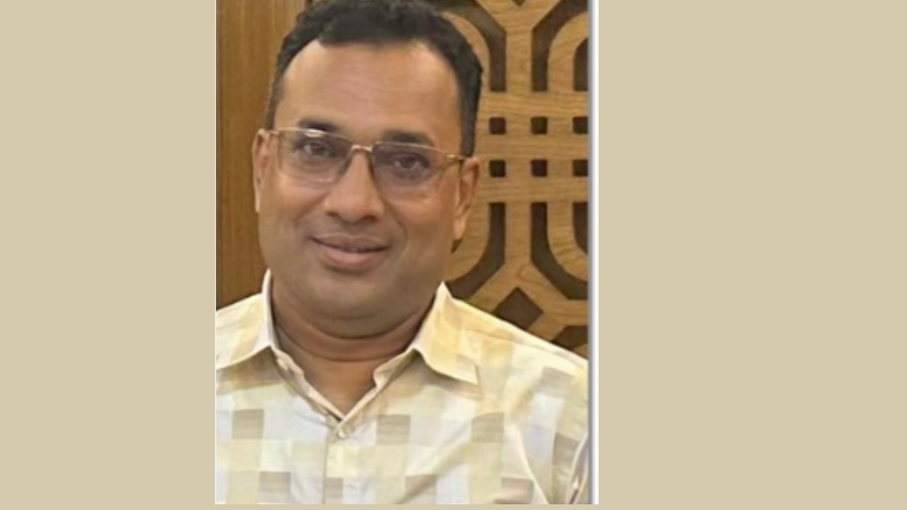 সংসদে মাইক বিকলের ঘটনায় প্রকৌশলী আনোয়ারকে তাৎক্ষণিক বদলি