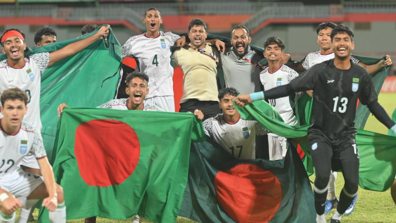 ভারতকে হারিয়ে সাফ চ্যাম্পিয়ন বাংলাদেশ
