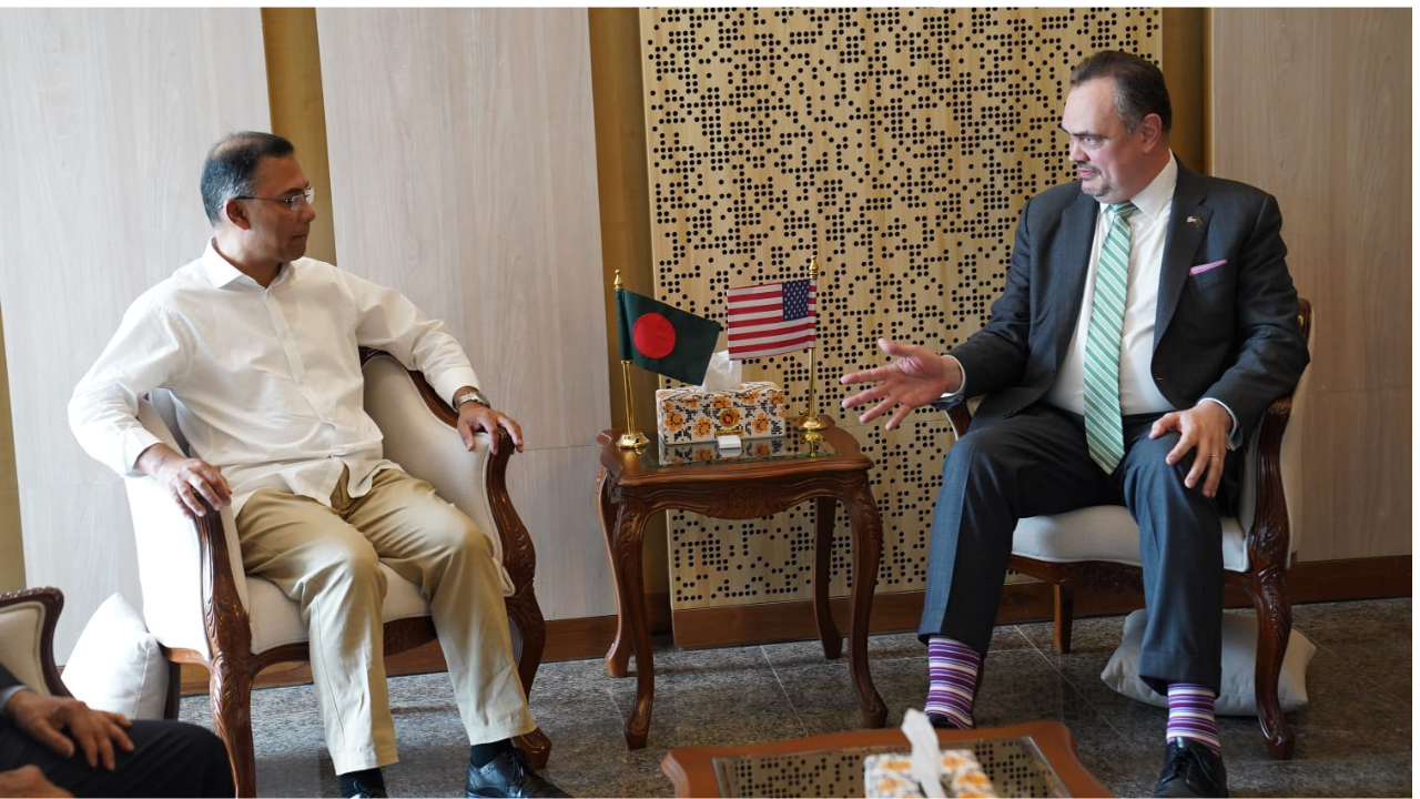 প্রধানমন্ত্রীর সঙ্গে মার্কিন রাষ্ট্রদূতের সৌজন্য সাক্ষাৎ