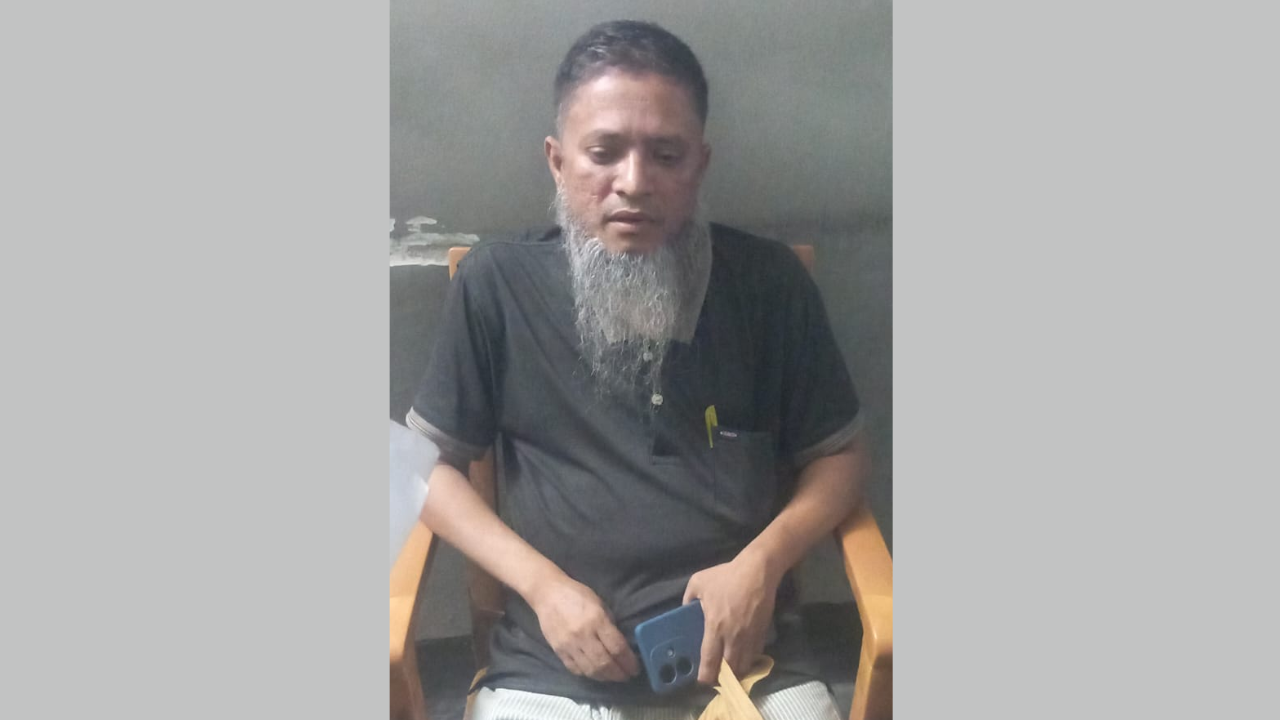 স্বরাষ্ট্রমন্ত্রীর দপ্তরের জাল সিল তৈরির চেষ্টা