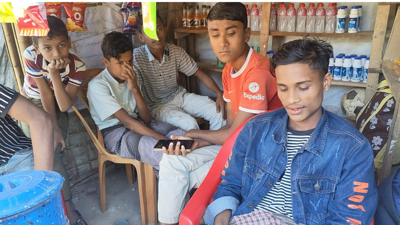 রোহিঙ্গা ক্যাম্পে অনলাইন জুয়ার মচ্ছব, বাড়ছে অপরাধ