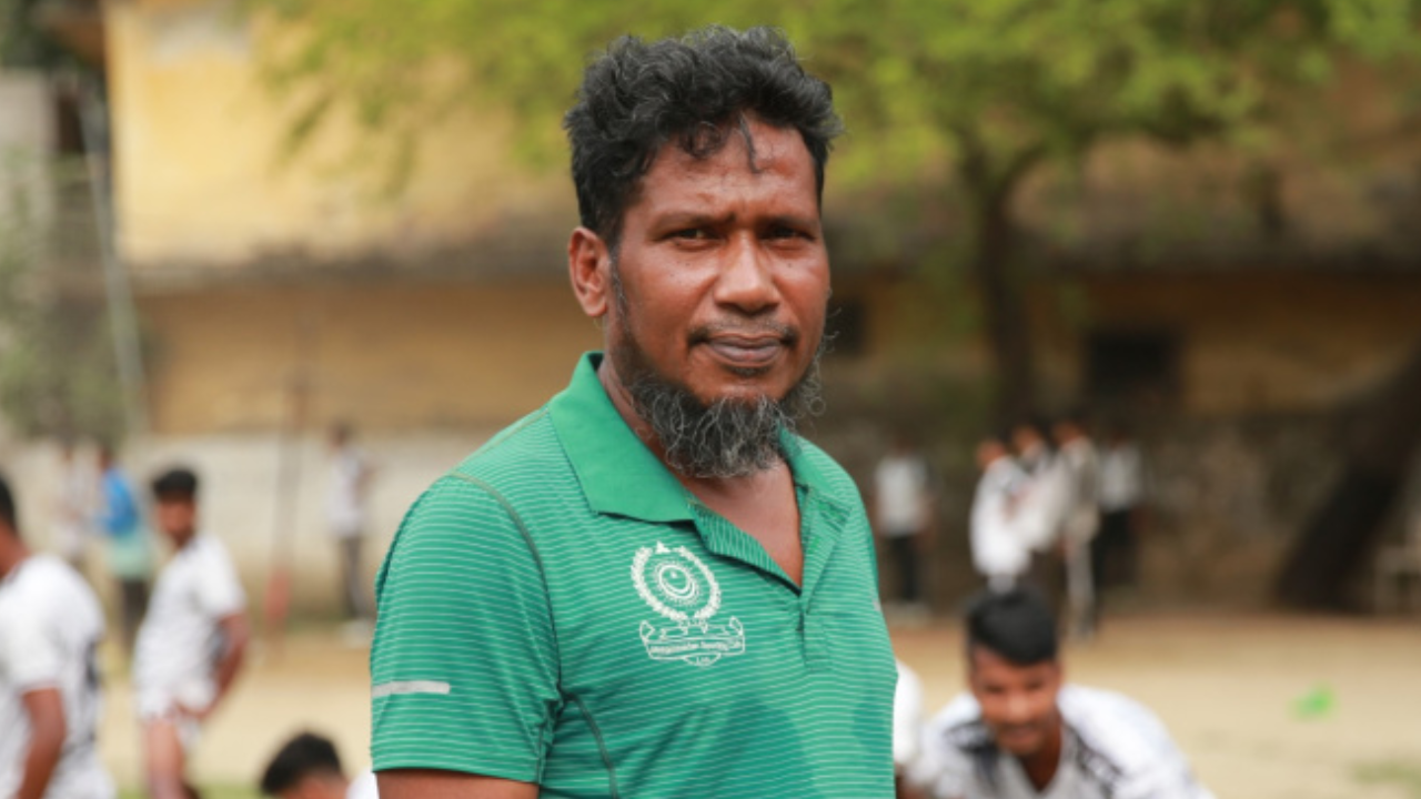 শিরোপা জেতানো কোচ আলফাজকে বিদায় দিলো মোহামেডান