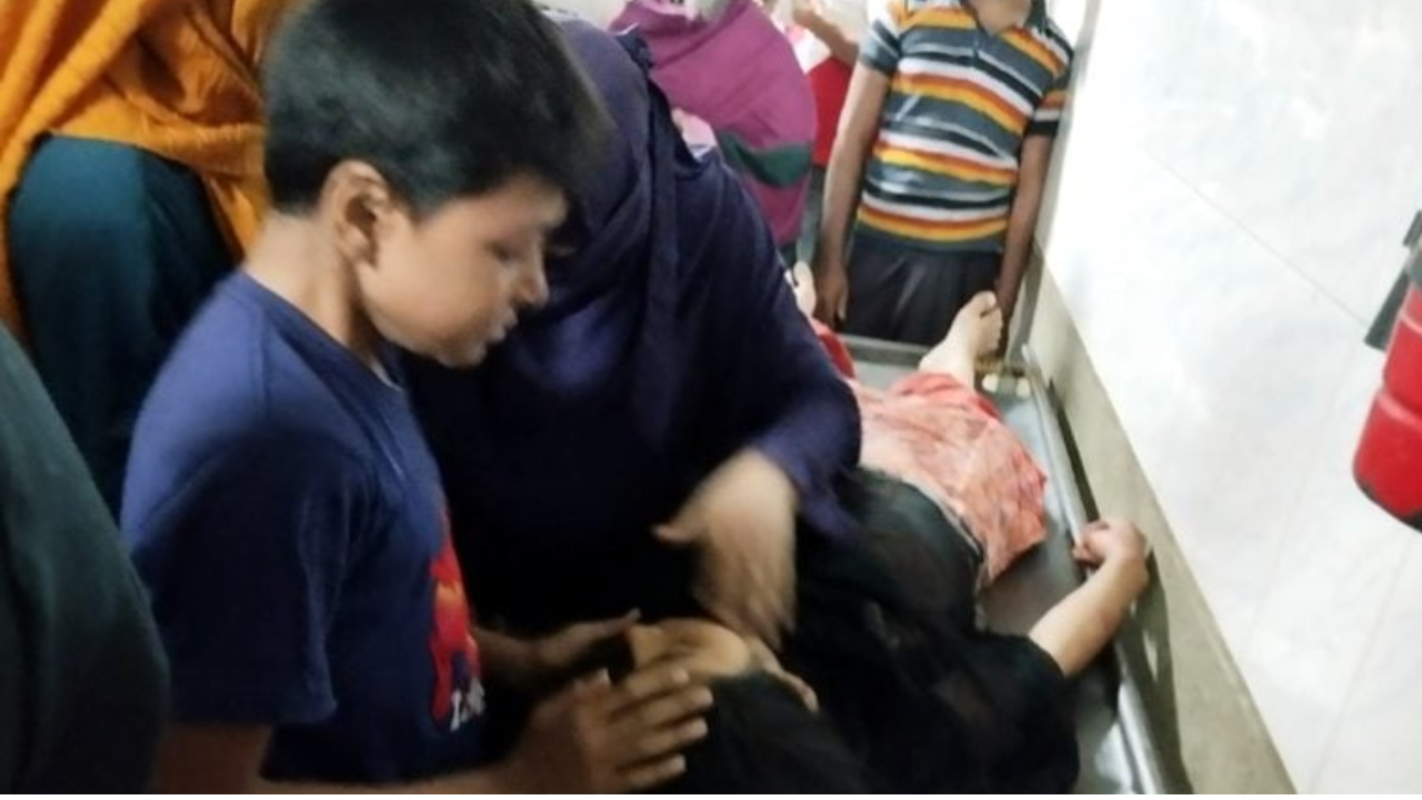 হাজারীবাগে স্কুলছাত্রীকে কুপিয়ে হত্যা