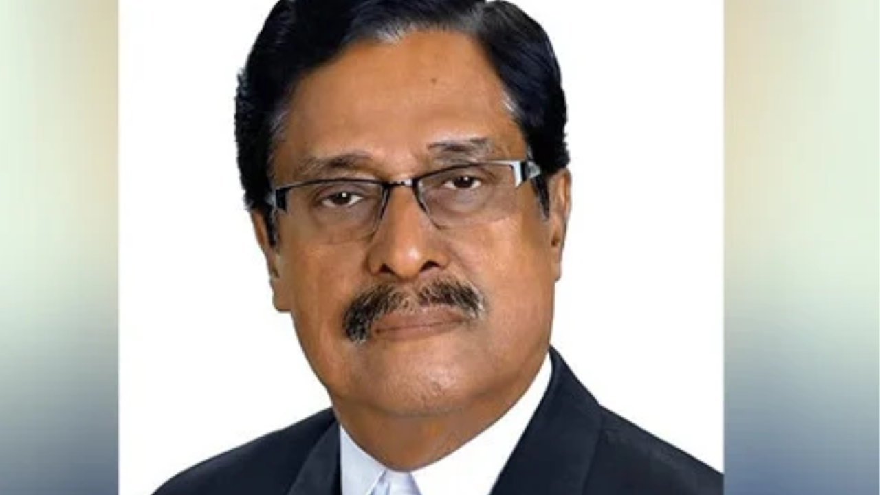 বিশাল ব্যবধানে জয় পেলেন মুক্তিযোদ্ধা ফজলুর রহমান