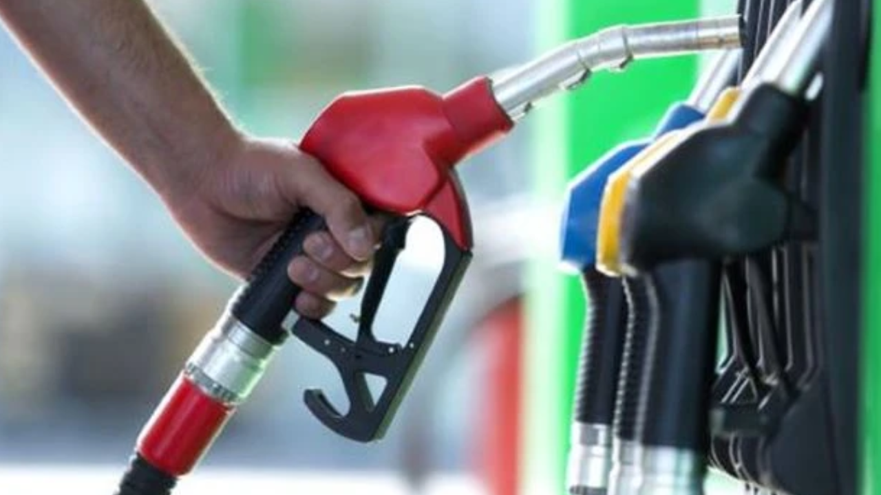 কমলো জ্বালানি তেলের দাম