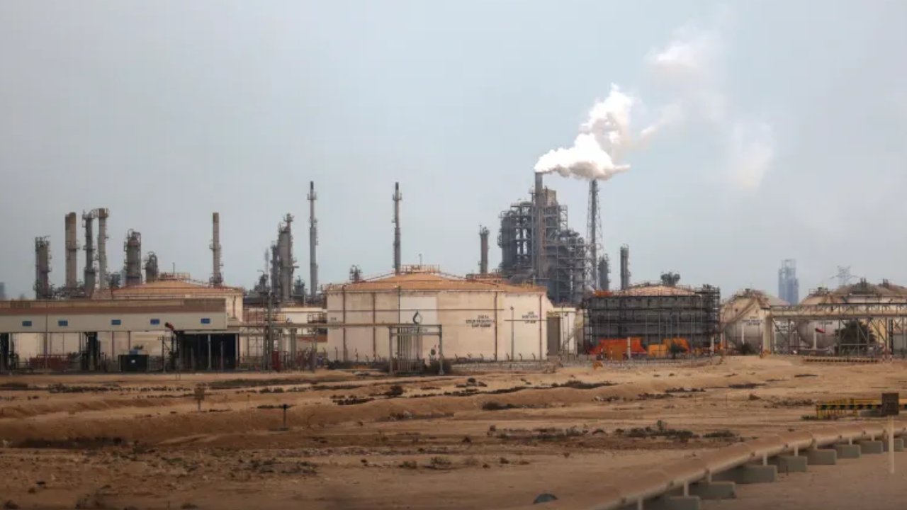 ইরান যুদ্ধ  দীর্ঘায়িত হলে বন্ধ হয়ে যেতে পারে  জ্বালানি রপ্তানি