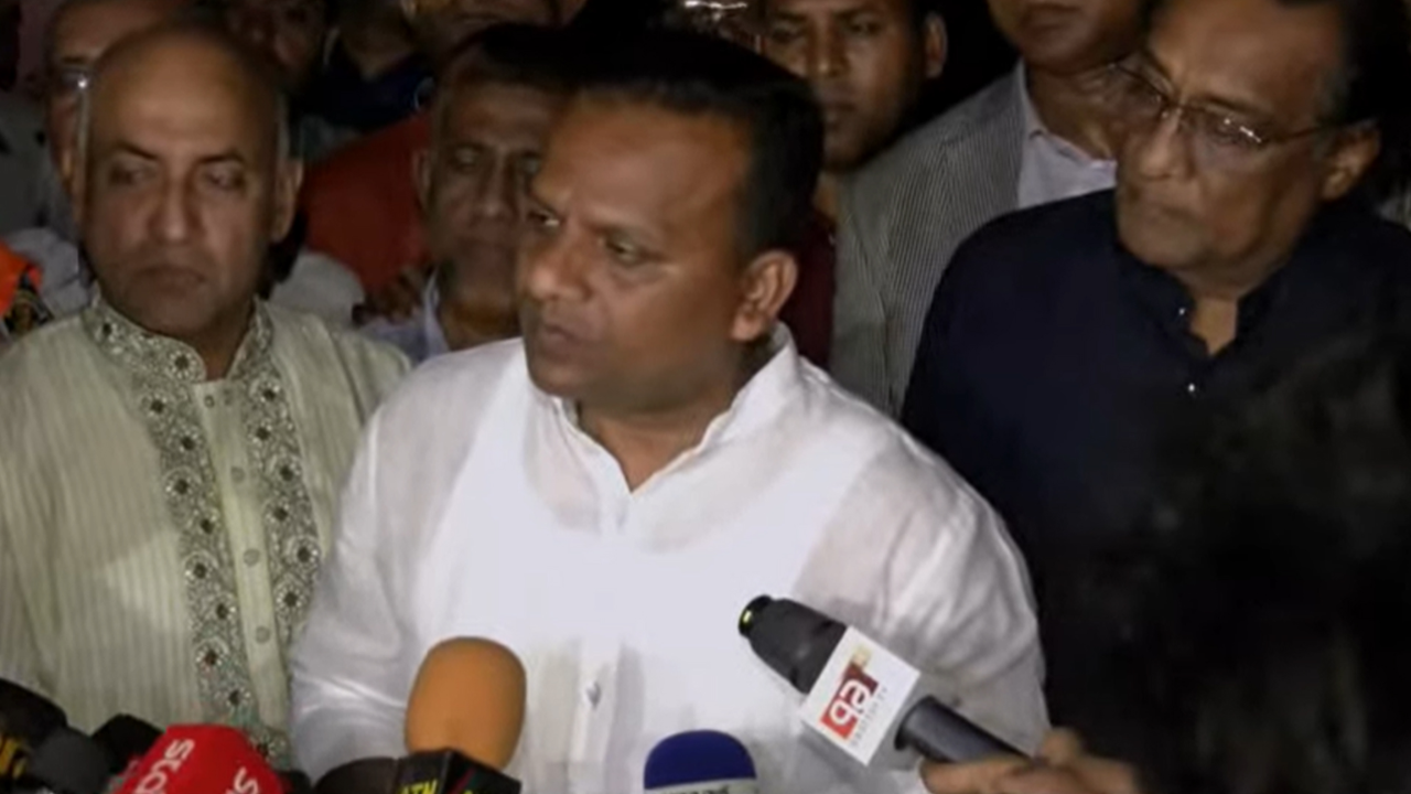 পদ্মায় বাসডুবির ঘটনায় মৃত বেড়ে ১৮, দুটি তদন্ত কমিটি গঠন