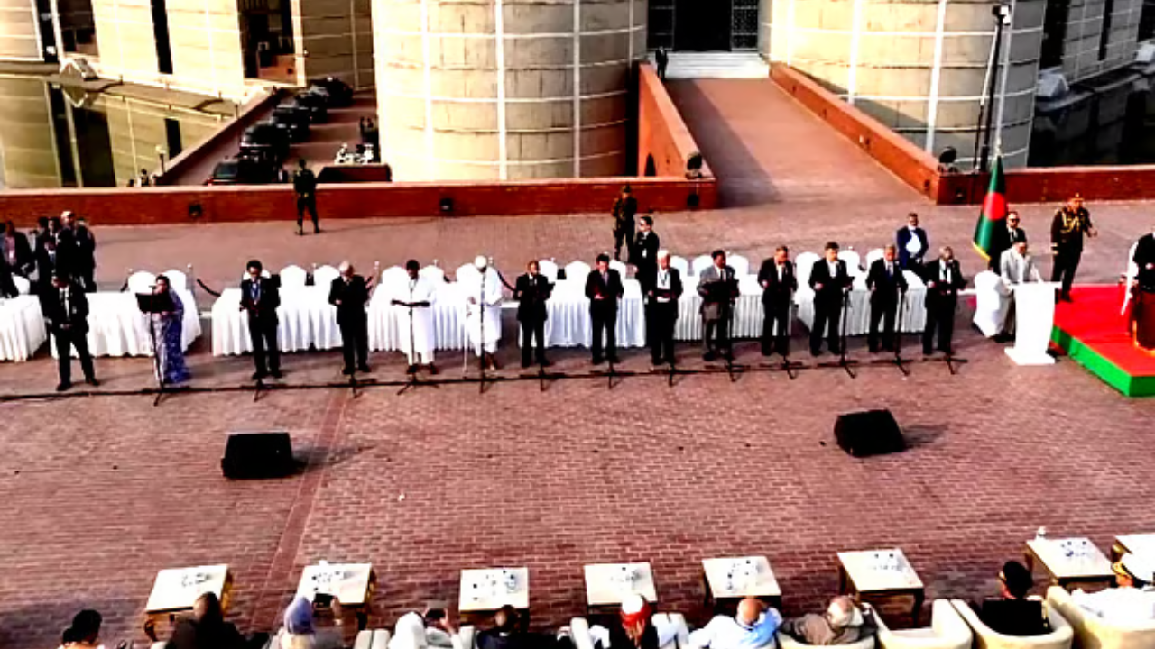 নতুন মন্ত্রিসভায় ৬২ শতাংশই ব্যবসায়ী