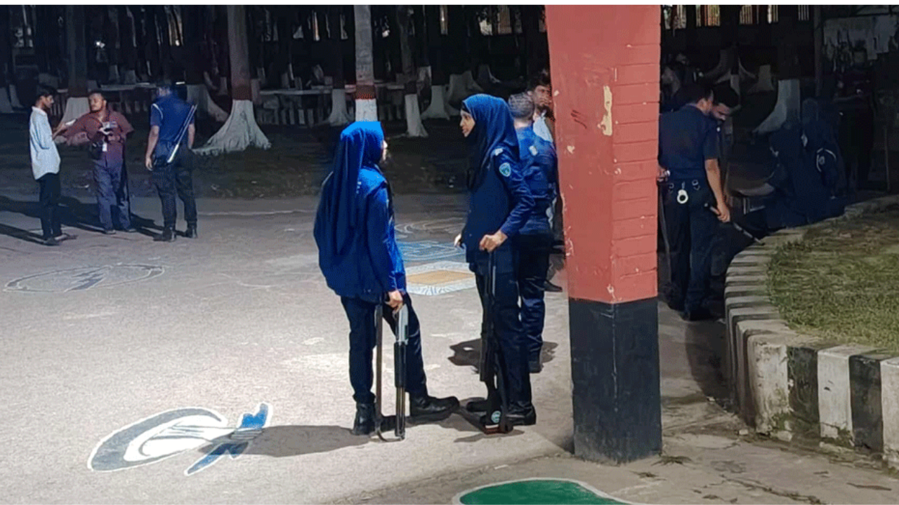 কুমিল্লা পলিটেকনিকে ছাত্রদল ও শিবিরের সংঘর্ষ, আহত ১০