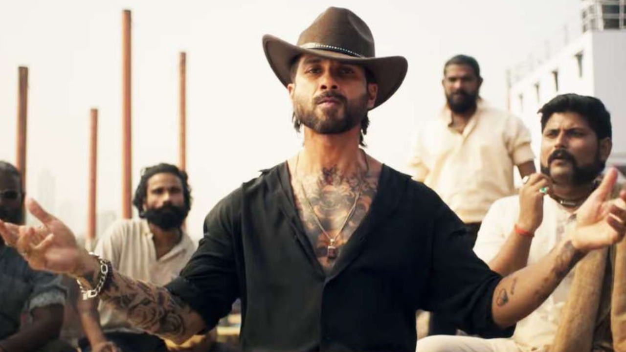 শহিদ কাপুরের ‘ও রোমিও’ মুক্তি ঠেকাতে গ্যাংস্টারের মেয়ের মামলা