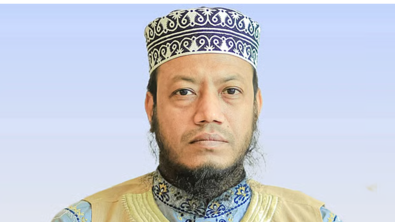 আমির হামজার বিরুদ্ধে গ্রেপ্তারি পরোয়ানা