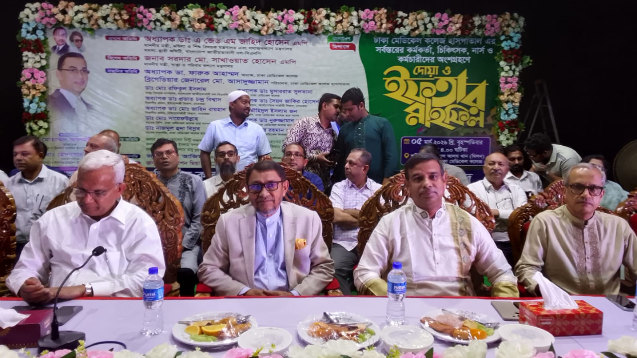 হাসপাতালে সিট-ভর্তি বাণিজ্য বন্ধে নজরদারি শুরু হয়েছে: স্বাস্থ্যমন্ত্রী