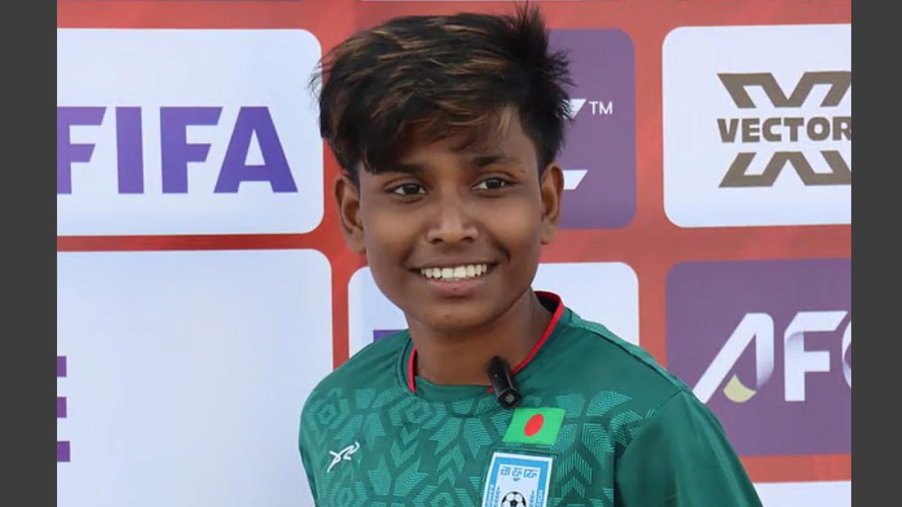 সাফ ফুটবলে ডাবল পুরস্কারে উজ্জ্বল আলপি