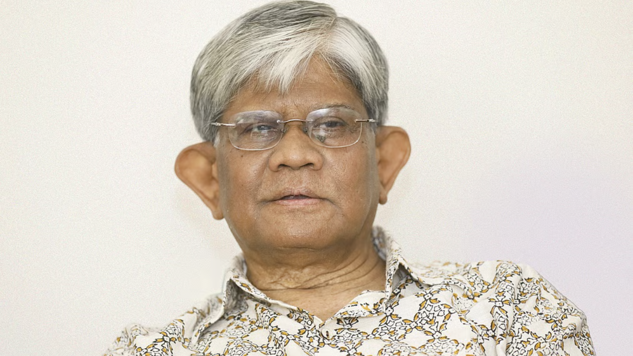 দেড় বছরে ৭৯ লাখ টাকা চিকিৎসা বিল নেন সাবেক উপদেষ্টা ড. সালেহউদ্দিন