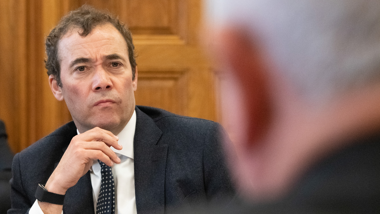 ছাঁটাই নিয়ে ক্ষোভ, ওয়াশিংটন পোস্টের সিইও লুইসের পদত্যাগ