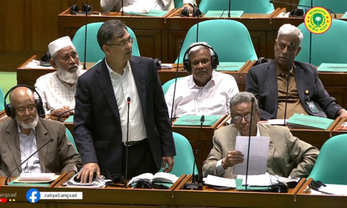 আইনের শাসন প্রতিষ্ঠায় সরকার বদ্ধপরিকর: স্বরাষ্ট্রমন্ত্রী