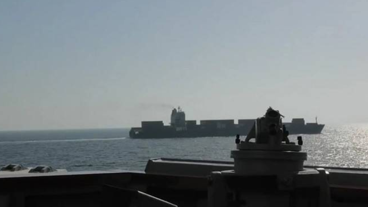 ইরানের জাহাজ জব্দ, পাল্টা জবাবের হুঁশিয়ারি তেহরানের