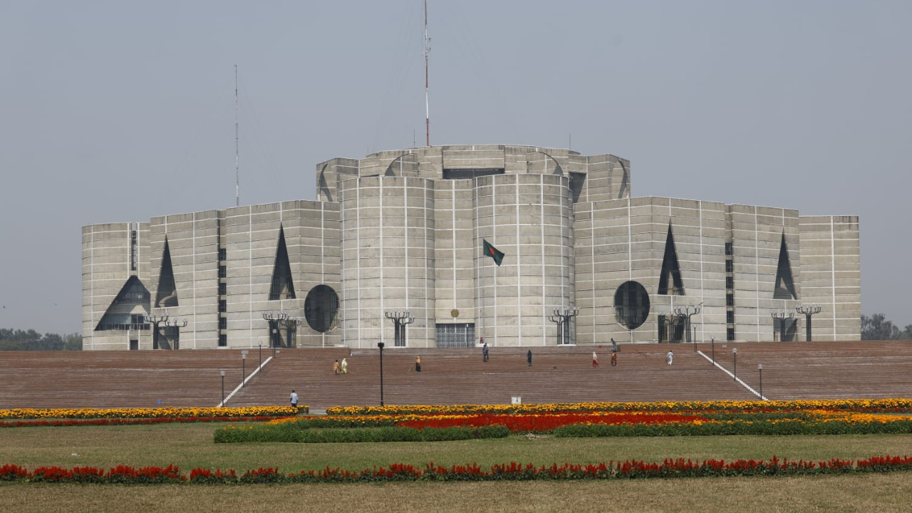 আজ সংসদে উত্থাপিত হতে পারে গুরুত্বপূর্ণ বিল