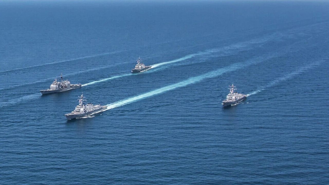 আজ থেকে ইরান উপকূলে মার্কিন নৌ অবরোধ