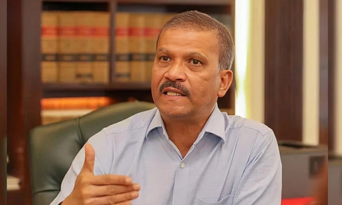 আওয়ামী লীগ নয়, ফিরছে তাদের  দম্ভ: আসিফ নজরুল