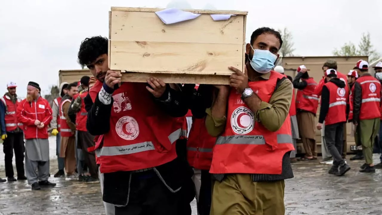 পাকিস্তান-আফগানিস্তান সংঘাত: ঈদ উপলক্ষে হামলা বন্ধ ঘোষণা