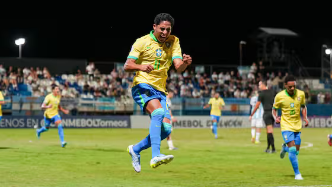 আর্জেন্টিনাকে ৩-০ গোলে হারালো ব্রাজিল