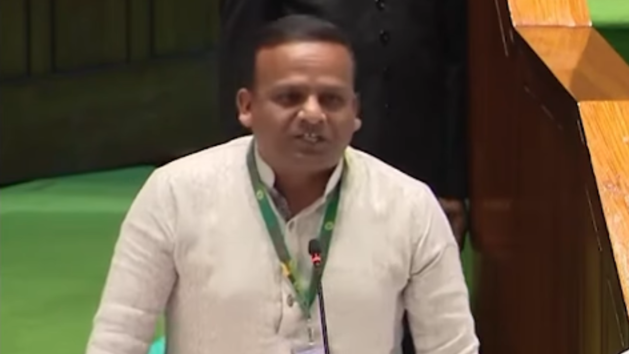 আরামের দিন শেষ,  বিরোধী দলকে নৌপরিবহন প্রতিমন্ত্রী