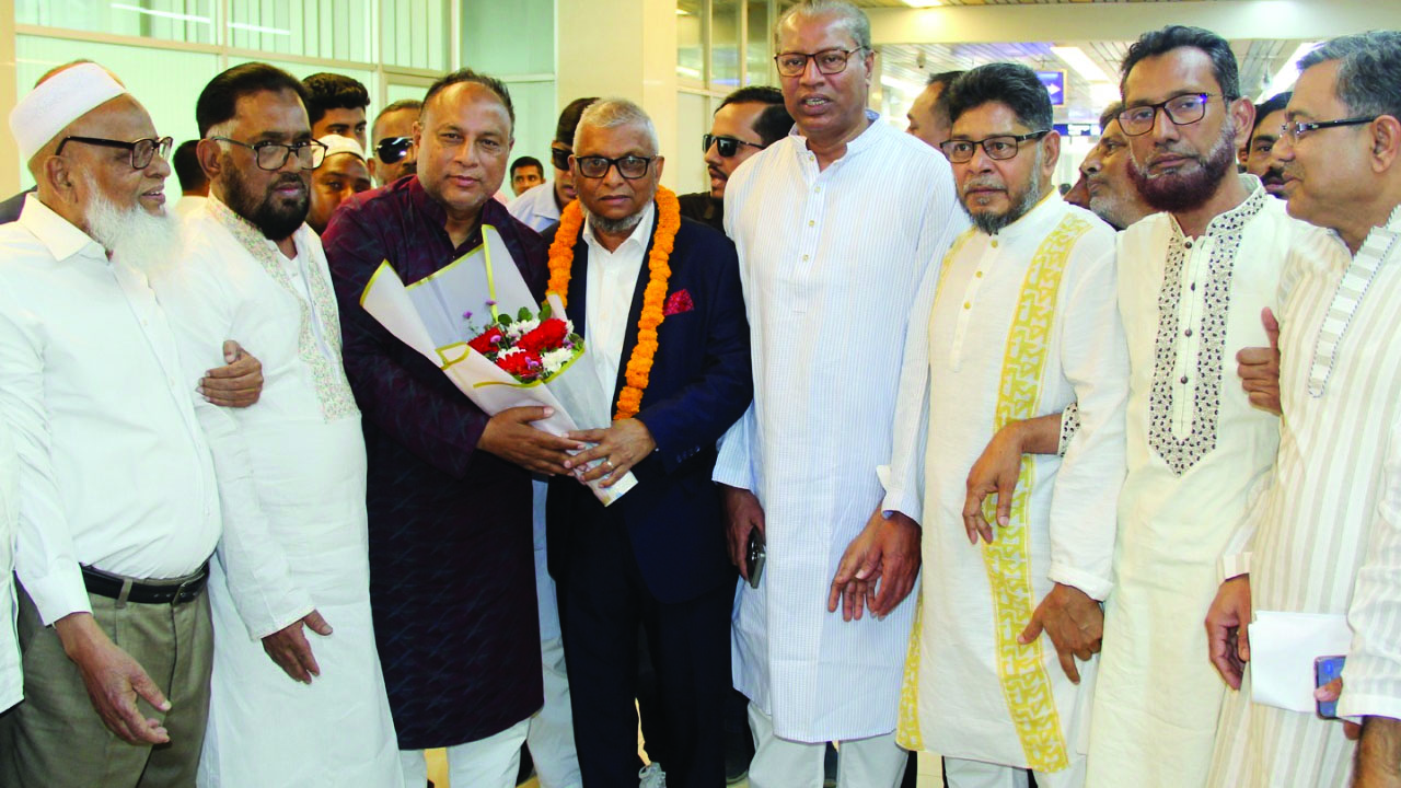 মানুষের আশা পূরণে আমরা দায়বদ্ধ: প্রবাসীকল্যাণ মন্ত্রী