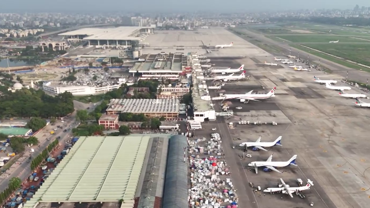 ইরান যুদ্ধ: এভিয়েশন খাতে ধাক্কা, প্রবাসী আয়ে ধসের শঙ্কা