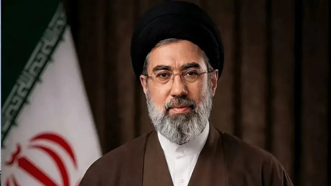 আয়াতুল্লাহ খামেনিকে স্মরণ করে মোজতবা খামেনির বার্তা