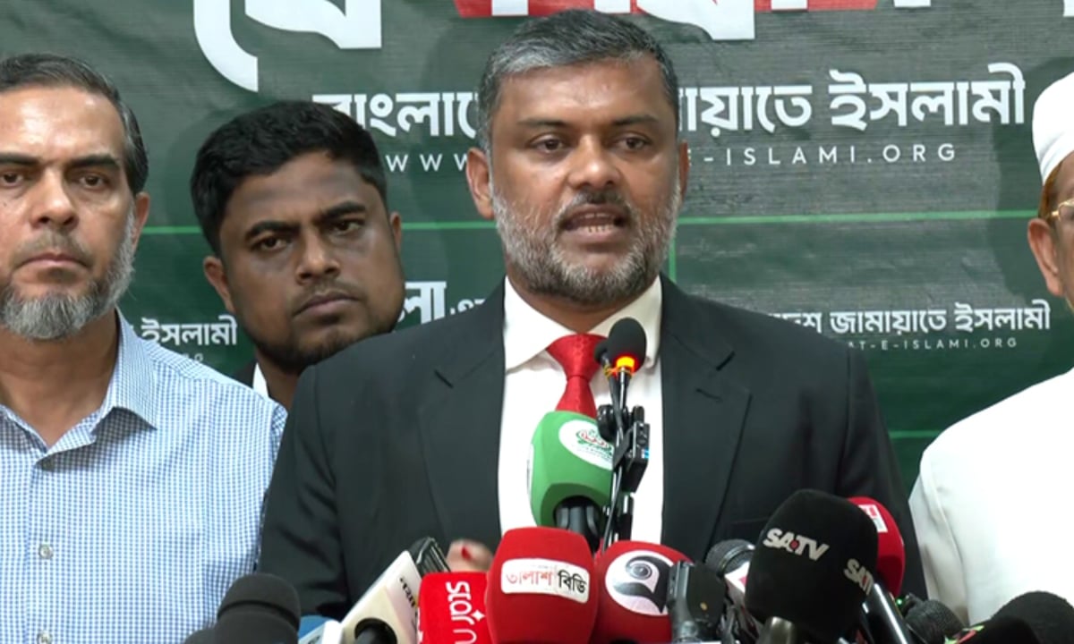 ‘বিচারকদের নিয়ন্ত্রণ করতে সুপ্রিম কোর্ট সচিবালয় বিলুপ্ত করা হয়েছে’