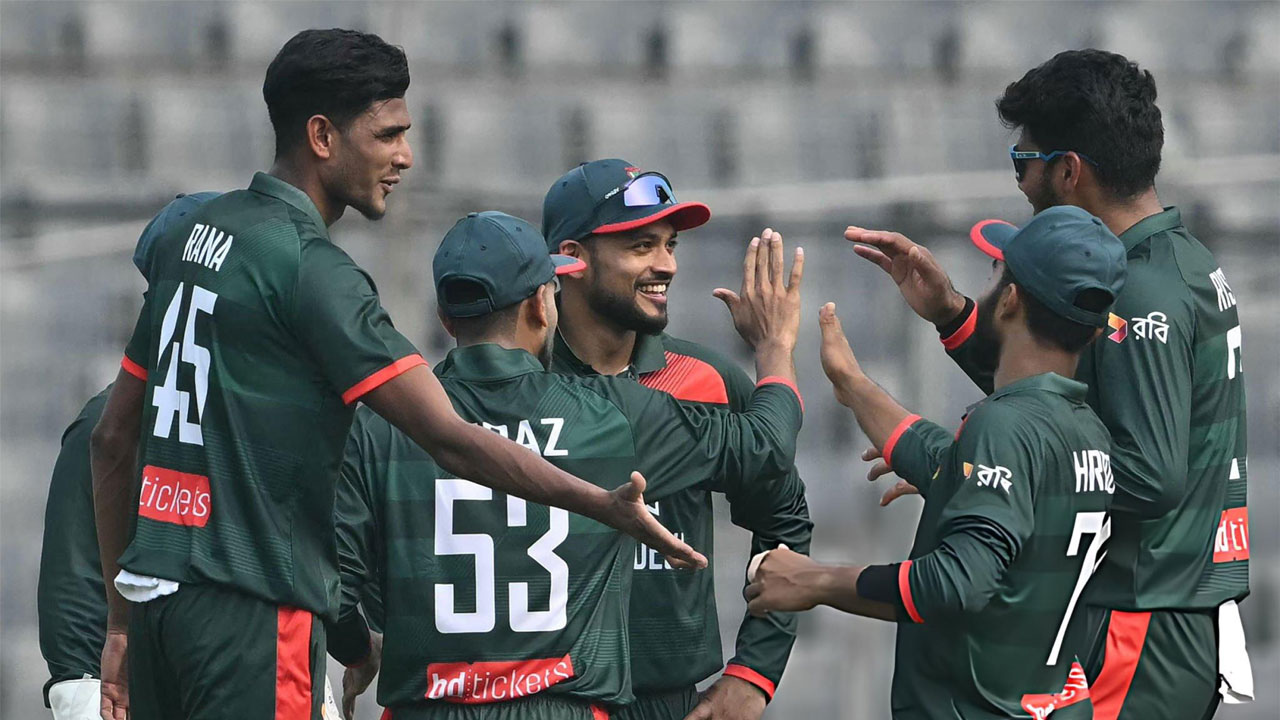 পাকিস্তানকে ১১৪ রানে অলআউট করলো বাংলাদেশ