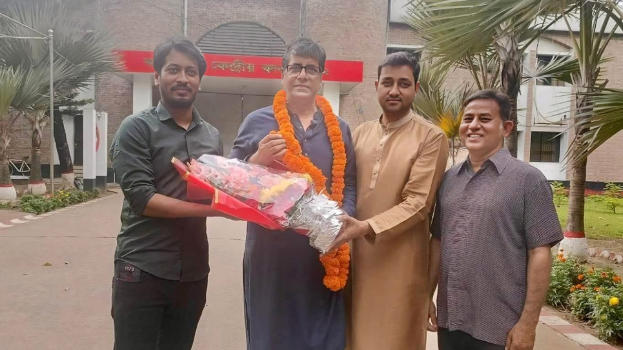 জামিনে মুক্তি পেলেন সাংবাদিক আনিস আলমগীর