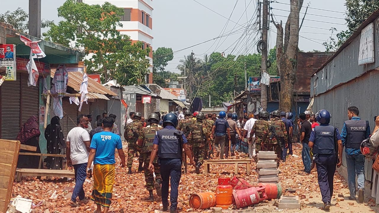 ভাঙ্গায় ৪ গ্রামবাসীর রক্তক্ষয়ী সংঘর্ষ, আহত শতাধিক